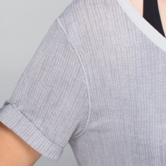 lululemon burnout tee - Picture 3 of 8